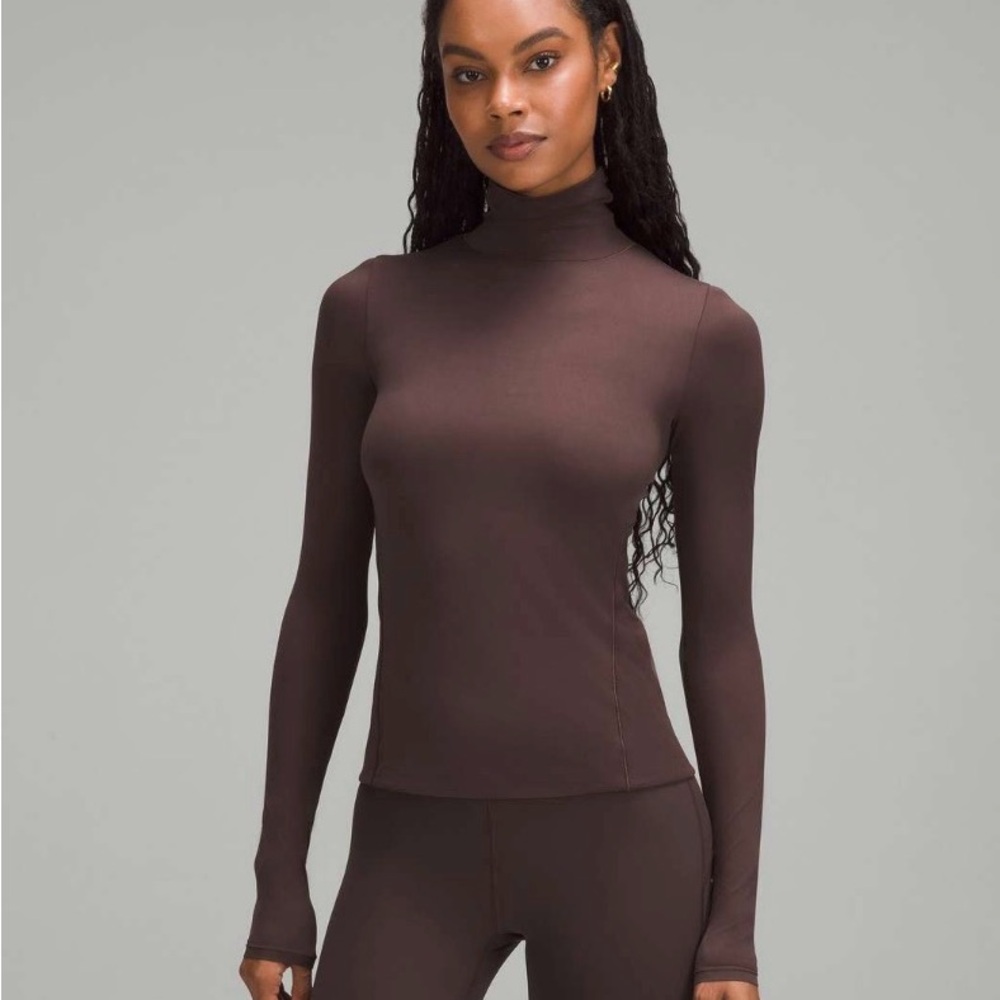 lululemon athletica Women's Chocolate Brown Long-Sleeve Turtleneck